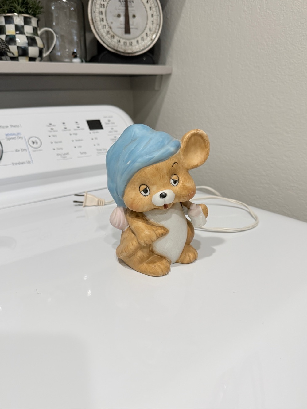 Vintage Porcelain Sleepy Mouse Night Light – Nursery Lamp with Blue Hat - Picture 15 of 17